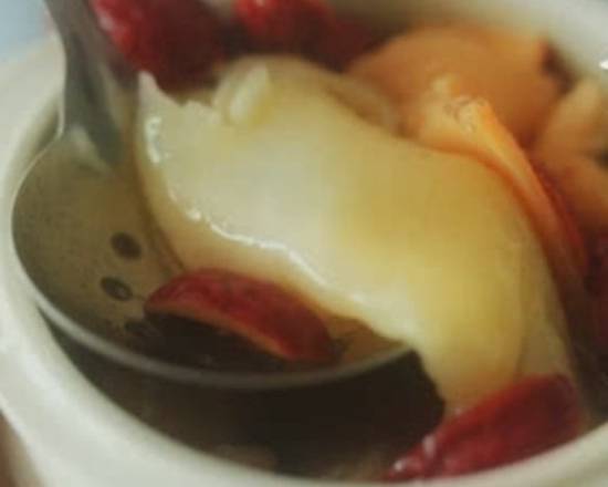 花膠燉走地雞湯 Chicken Soup with Fish Maw
